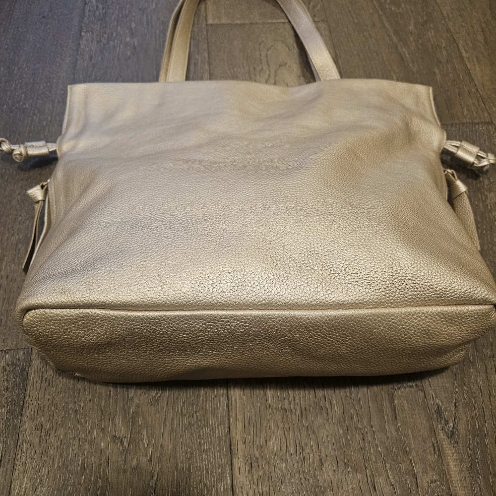 Tote Le Monde Leather Tote - Picture 3 of 8